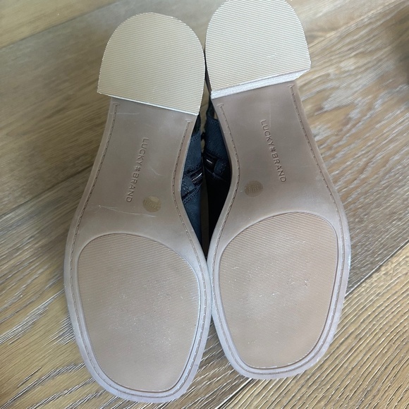 LUCKY BRAND Tovinna Block Heel Sandal In Black - Picture 11 of 12